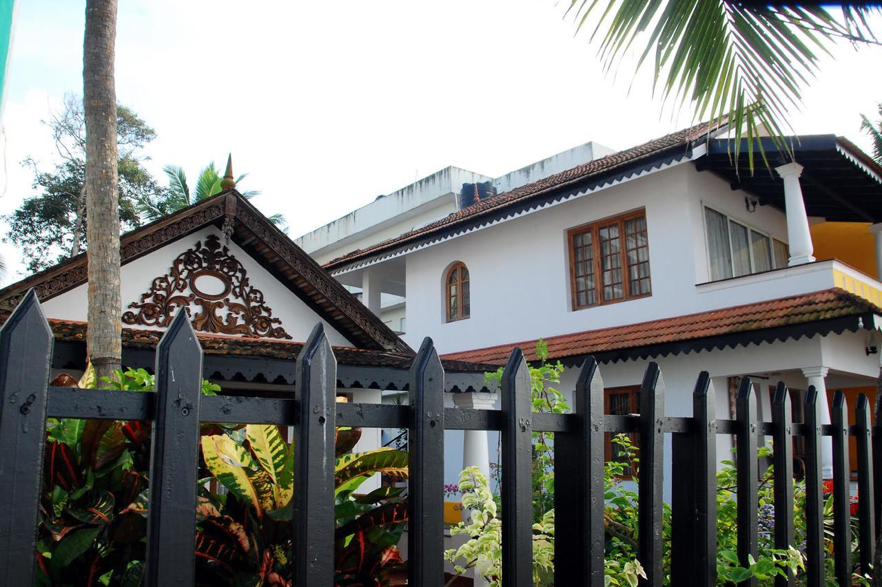 Kovalam Beach Cottage Екстериор снимка